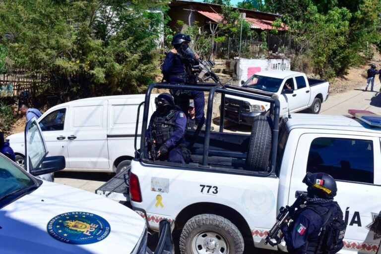 Enfrentamiento entre policías y presuntos criminales deja 4 muertos y 3 detenidos en Acapulco