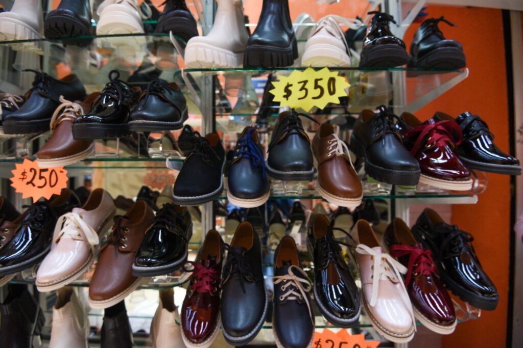 Economía impone cuotas compensatorias a importaciones del calzado chino