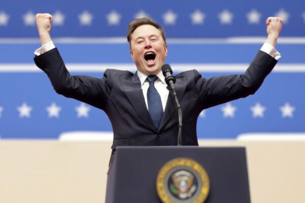 Las acciones de Tesla se disparan un 7 % al conocerse la compra millonaria de Musk