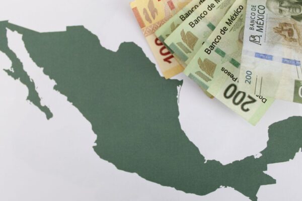 Remesas a México caen en agosto por quinto mes seguido