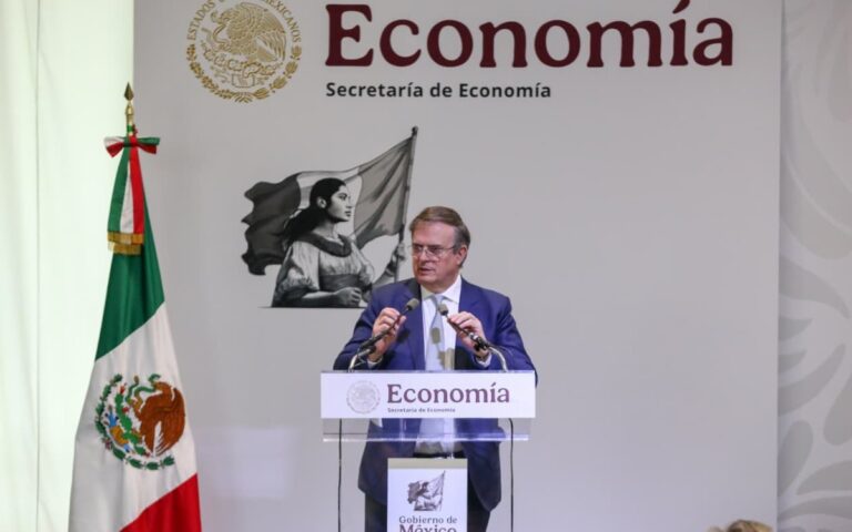 México buscará ajuste a aranceles de vehículos pesados fabricados con autopartes de Estados Unidos